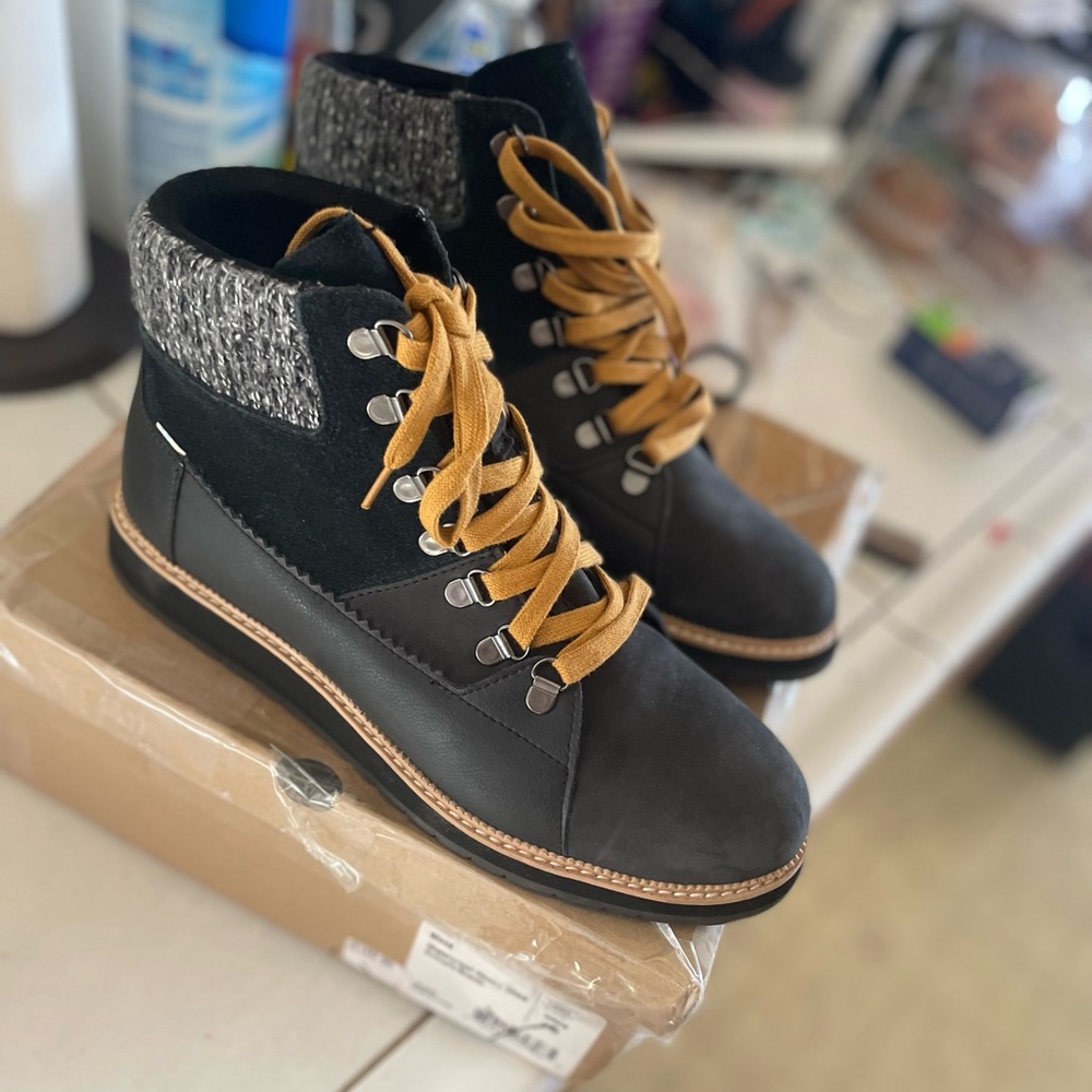 Toms Mesa Boots